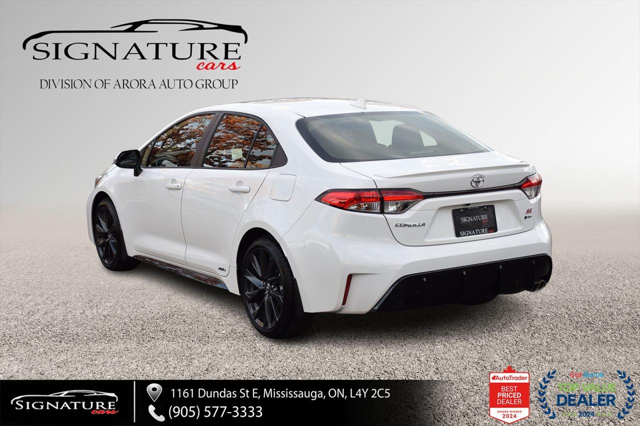 2026 Toyota Corolla Hybrid SE AWD / CLEAN CARFAX / SUNROOF / CARPLAY / BSM Photo