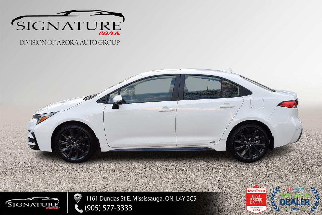 2026 Toyota Corolla Hybrid SE AWD / CLEAN CARFAX / SUNROOF / CARPLAY / BSM Photo