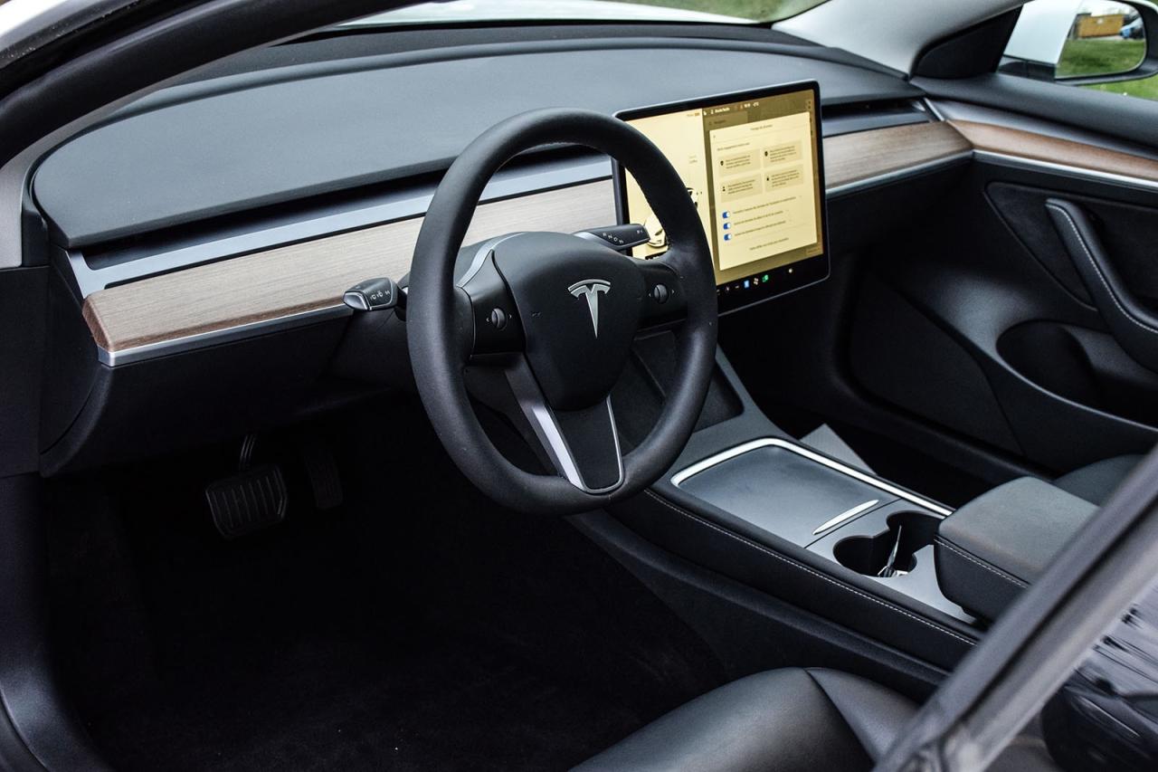 2022 Tesla Model 3 SRP RWD No Accident Autopilot Navigation Photo