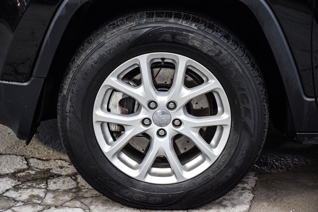 2016 Jeep Cherokee North AS IS SPECIAL HEATED SEATS BACKUP CAM REMOTE Photo