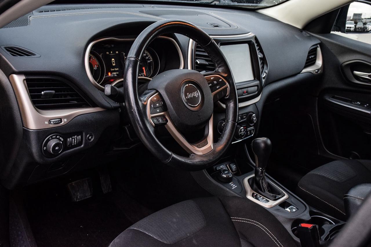 2016 Jeep Cherokee North AS IS SPECIAL HEATED SEATS BACKUP CAM REMOTE Photo