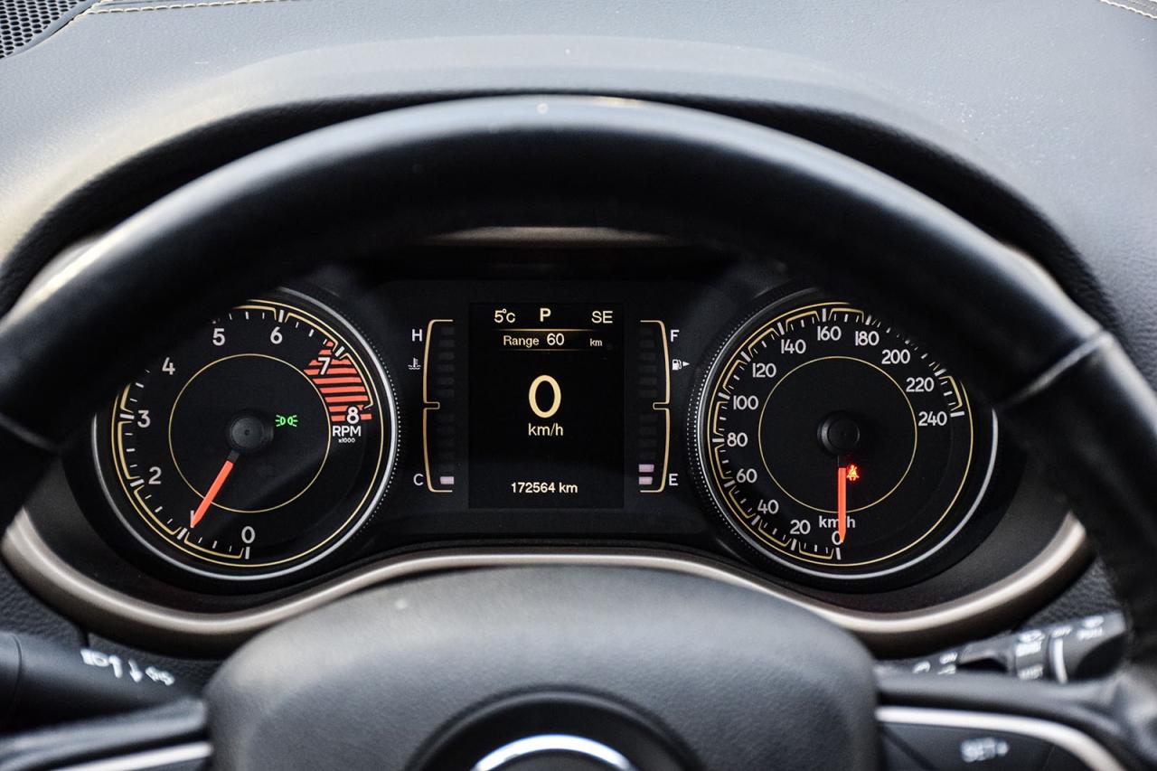 2016 Jeep Cherokee North AS IS SPECIAL HEATED SEATS BACKUP CAM REMOTE Photo