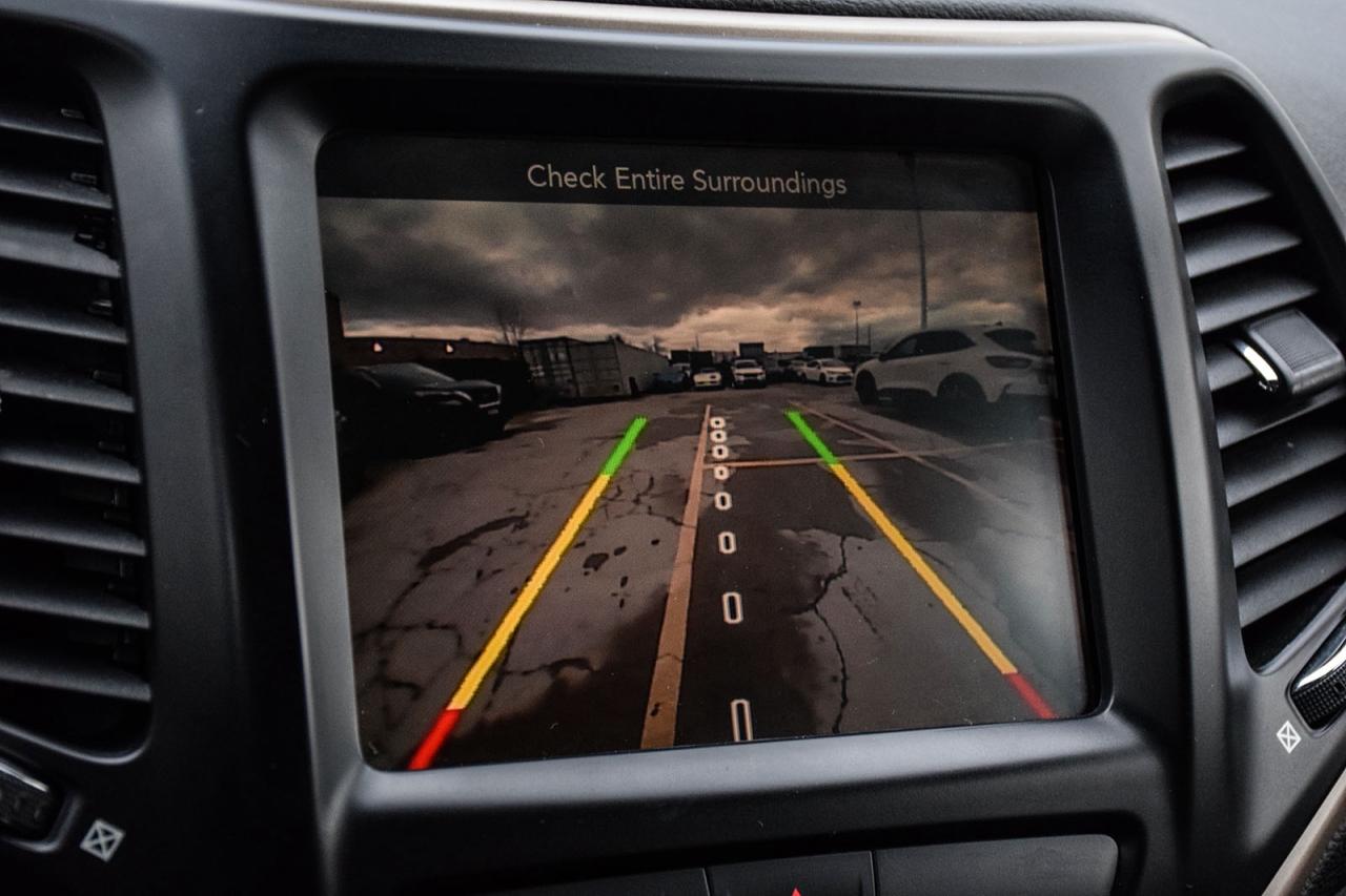 2016 Jeep Cherokee North AS IS SPECIAL HEATED SEATS BACKUP CAM REMOTE Photo