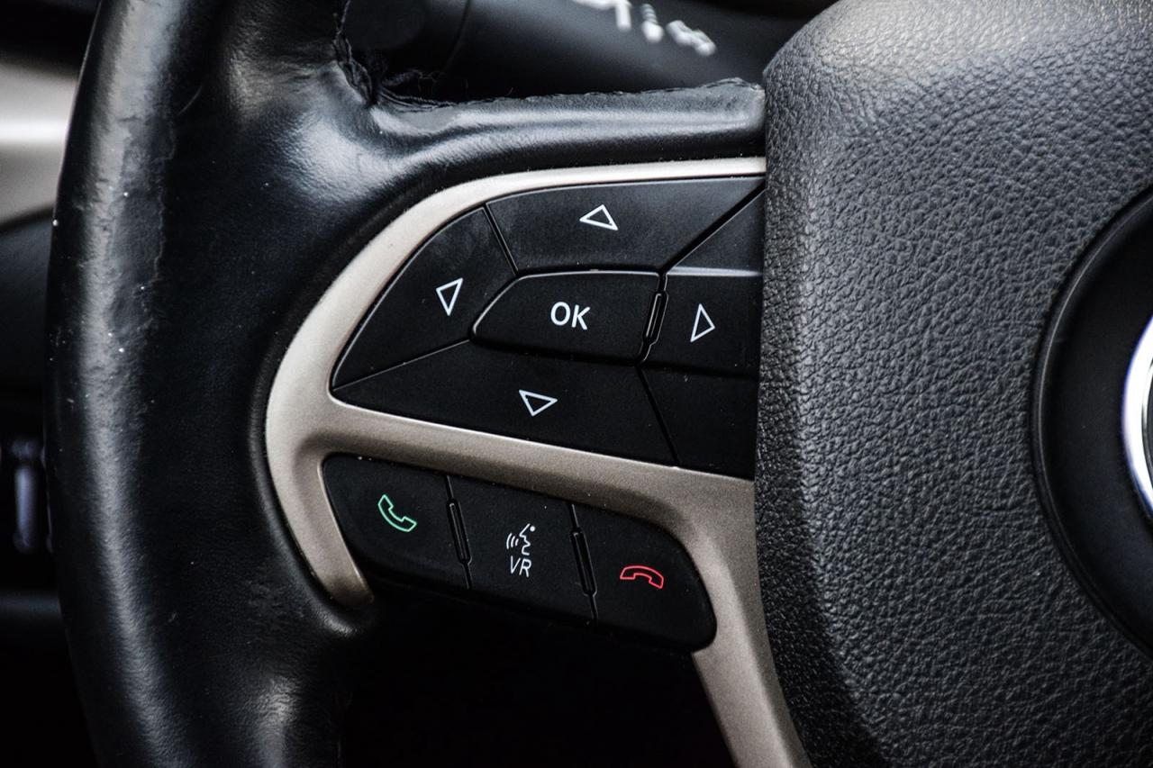 2016 Jeep Cherokee North AS IS SPECIAL HEATED SEATS BACKUP CAM REMOTE Photo