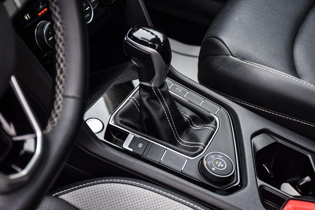 2022 Volkswagen Taos HIGHLINE / NO ACCIDENT / SUNROOF / LEATHER / NAVI Photo