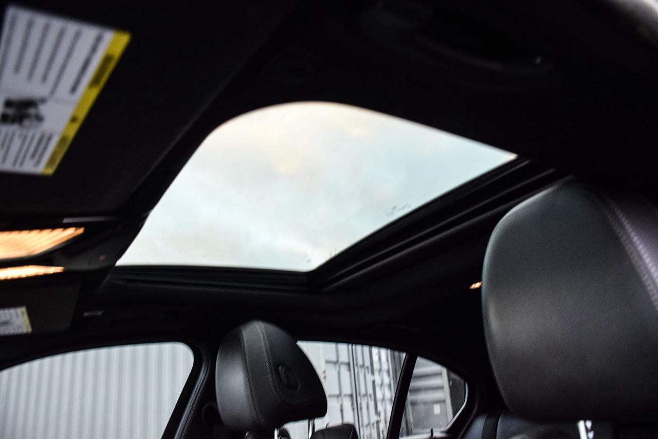 2022 BMW 3 Series 330e xDrive NO ACCIDENT PREM ENHANCED M SPORT HUD Photo