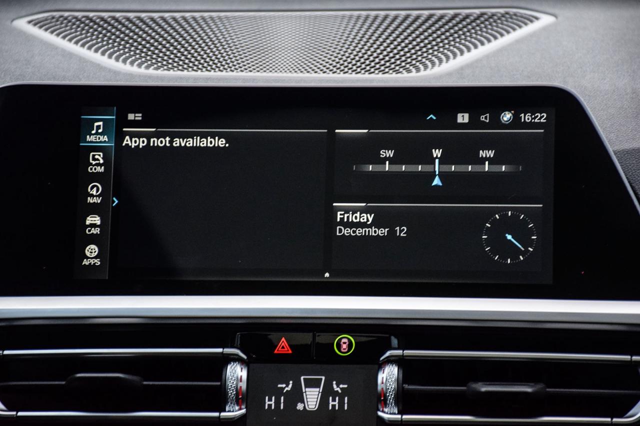 2022 BMW 3 Series 330e xDrive //M No Accident Prem Enhanced HUD Digi Photo