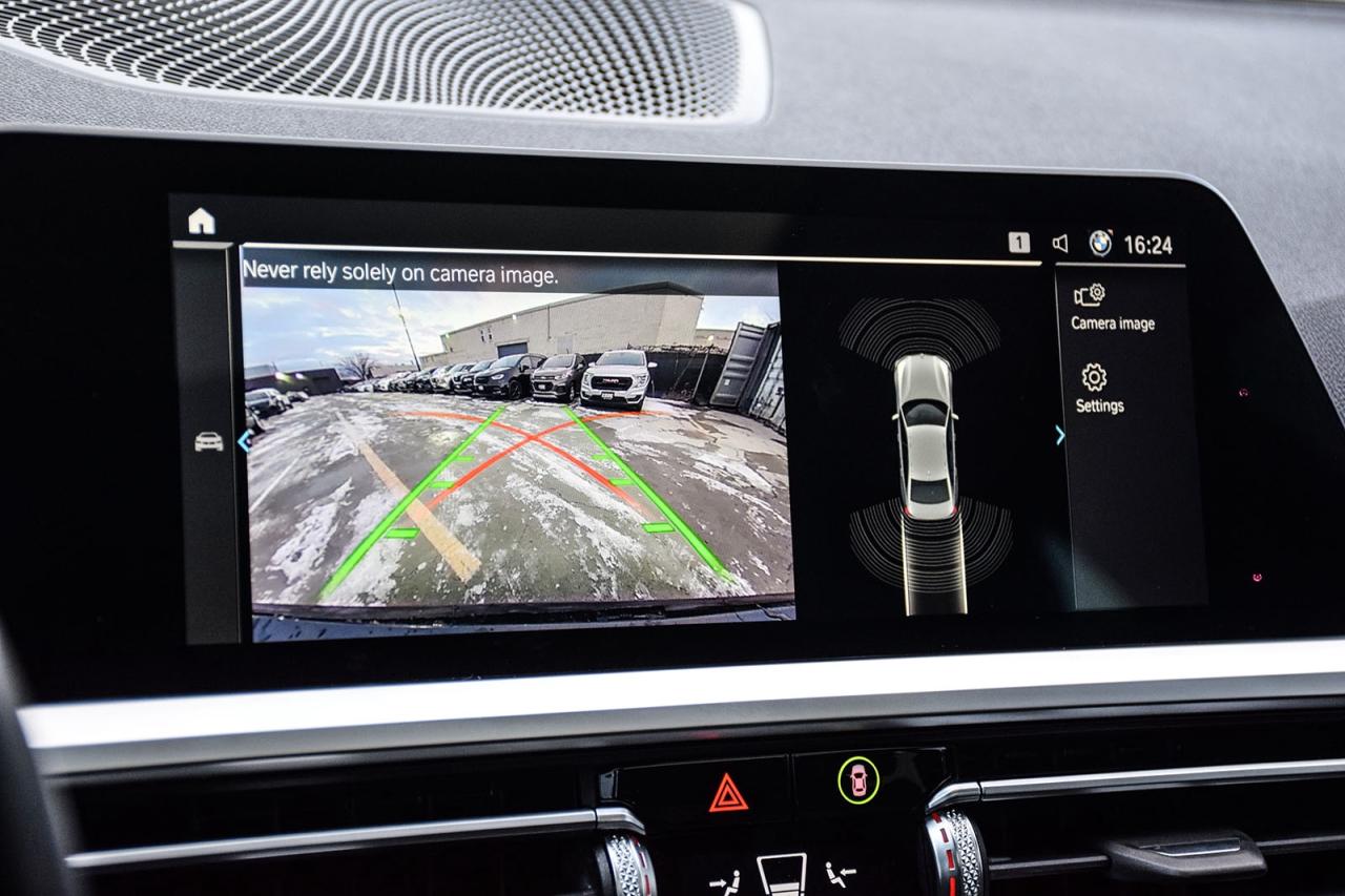 2022 BMW 3 Series 330e xDrive NO ACCIDENT PREM ENHANCED M SPORT HUD Photo