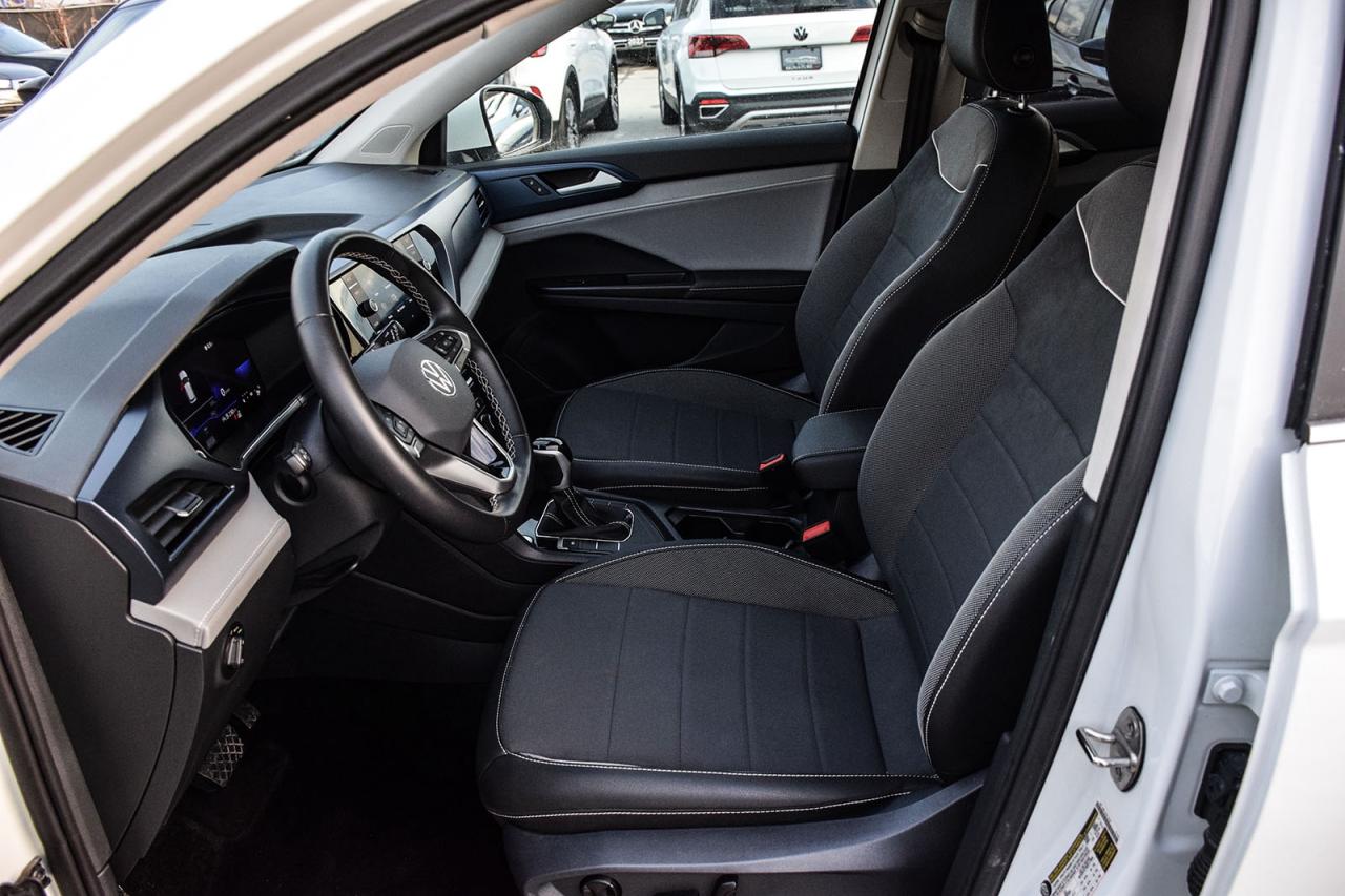 2024 Volkswagen Taos Comfortline NO ACCIDENT PANO ROOF DIGITAL DASH ADA Photo