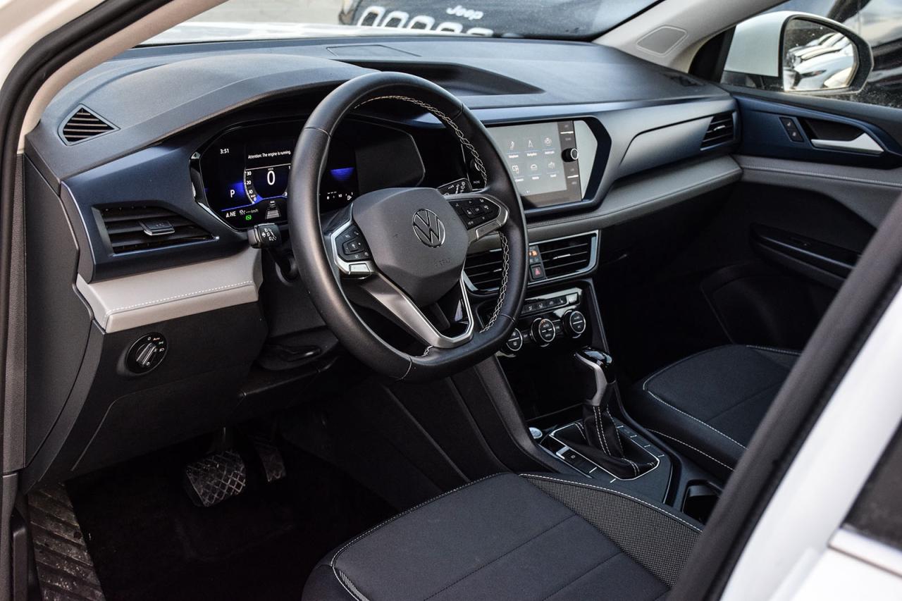 2024 Volkswagen Taos Comfortline NO ACCIDENT PANO ROOF DIGITAL DASH ADA Photo