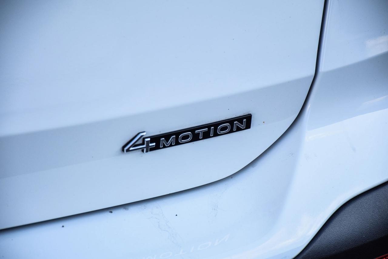 2023 Volkswagen Taos Highline NO ACCIDENT BEATS AUDIO ADAPTIVE CRUISE Photo