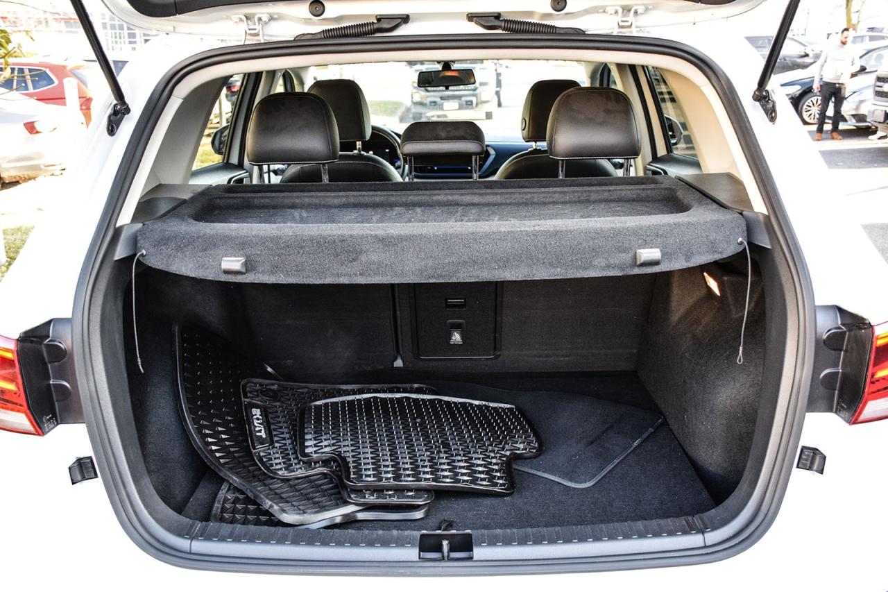 2023 Volkswagen Taos Highline NO ACCIDENT BEATS AUDIO ADAPTIVE CRUISE Photo