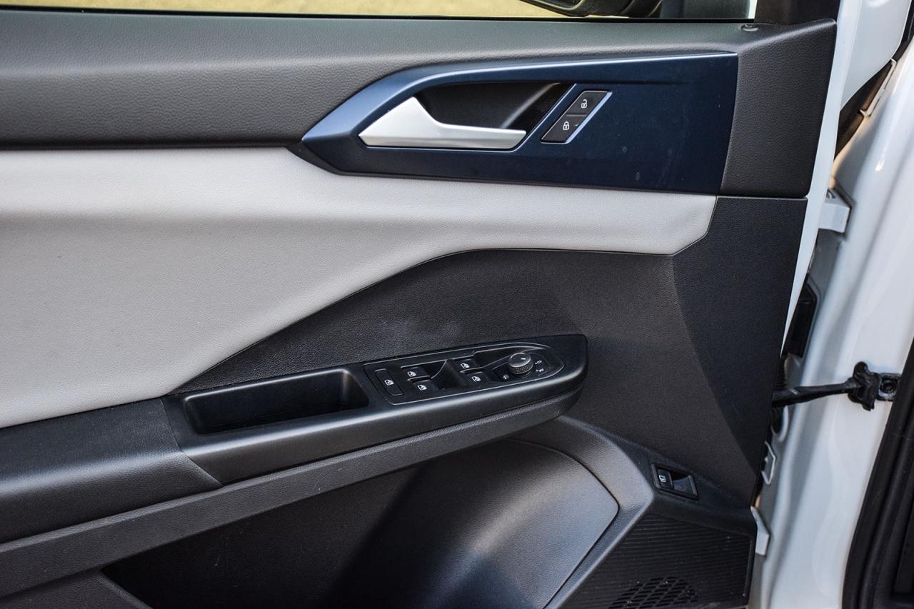 2023 Volkswagen Taos Highline NO ACCIDENT BEATS AUDIO ADAPTIVE CRUISE Photo