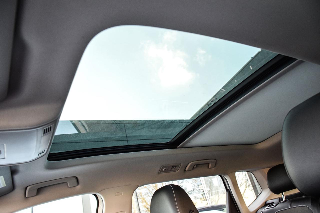 2023 Volkswagen Taos Highline NO ACCIDENT BEATS AUDIO ADAPTIVE CRUISE Photo