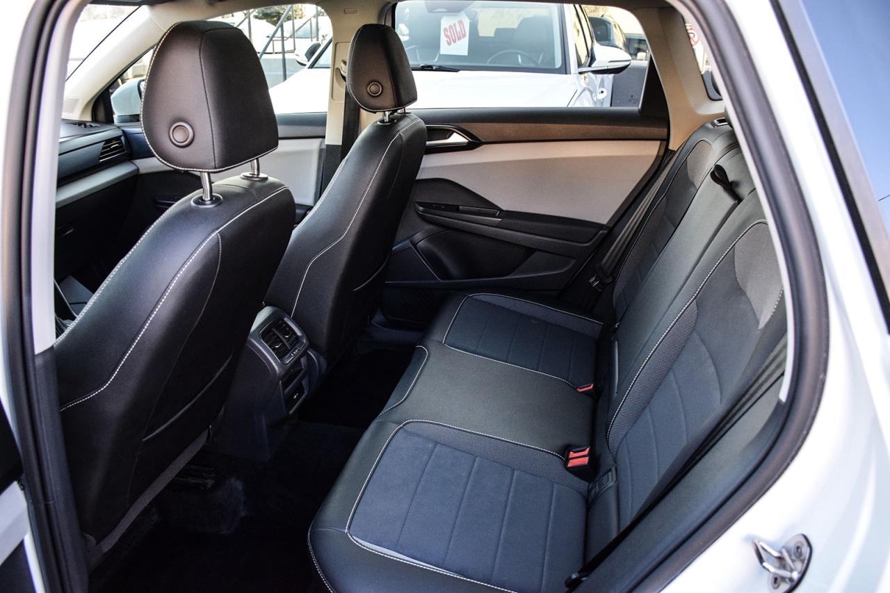 2023 Volkswagen Taos Highline NO ACCIDENT BEATS AUDIO ADAPTIVE CRUISE Photo