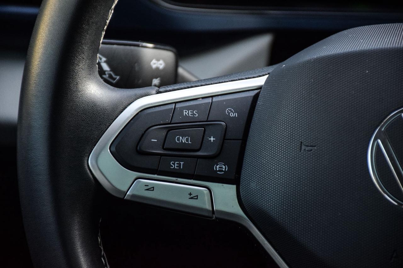 2023 Volkswagen Taos Highline NO ACCIDENT BEATS AUDIO ADAPTIVE CRUISE Photo