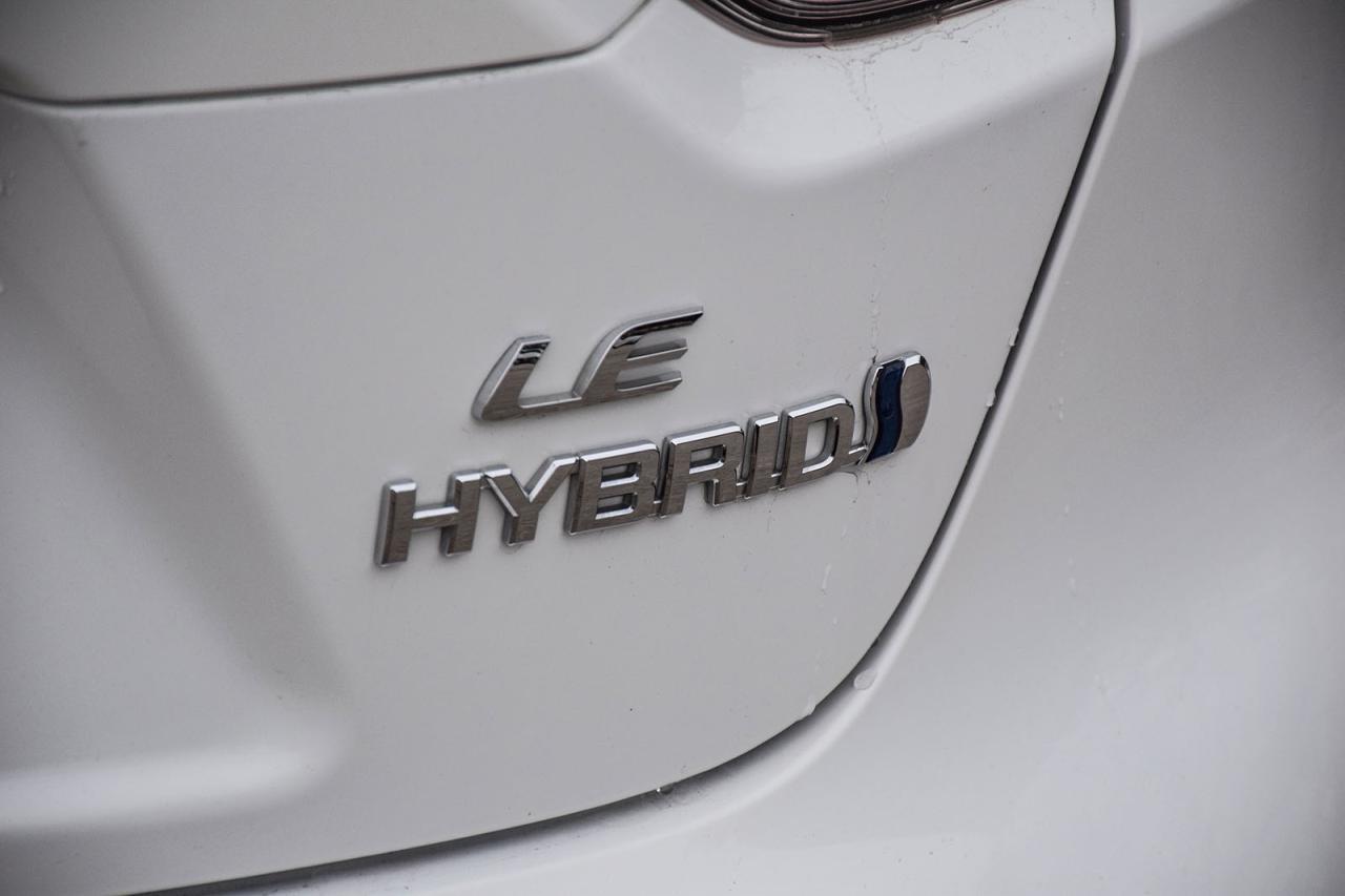 2024 Toyota Corolla Hybrid LE AWD/ NO ACCIDENT / CARPLAY/BSM/HTD SEATS/ALLO Photo