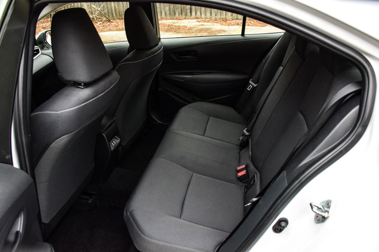 2024 Toyota Corolla Hybrid LE AWD/ NO ACCIDENT / CARPLAY/BSM/HTD SEATS/ALLO Photo