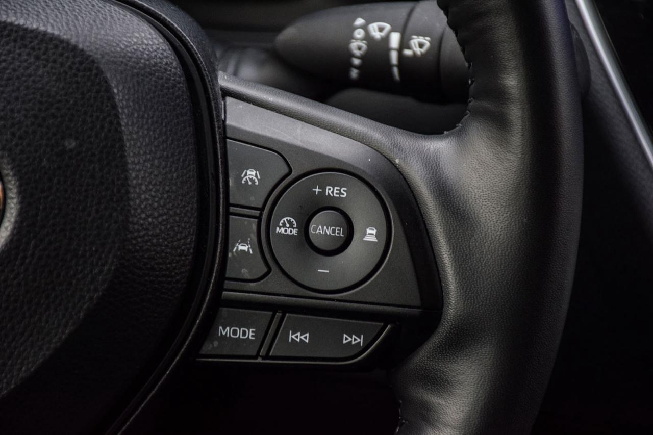 2024 Toyota Corolla Hybrid LE AWD/ NO ACCIDENT / CARPLAY/BSM/HTD SEATS/ALLO Photo