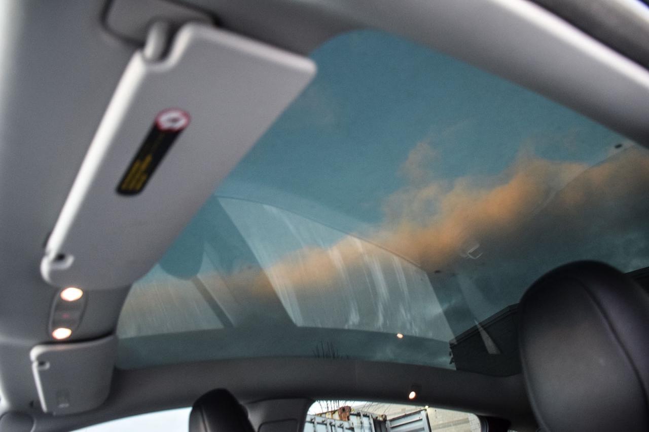 2024 Tesla Model Y STANDARD RANGE NO ACCIDENT AUTOPILOT Photo