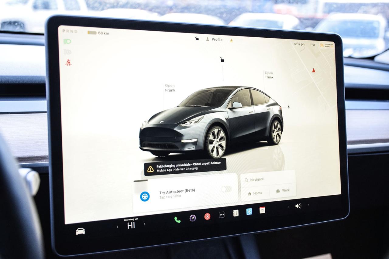2024 Tesla Model Y STANDARD RANGE NO ACCIDENT AUTOPILOT Photo