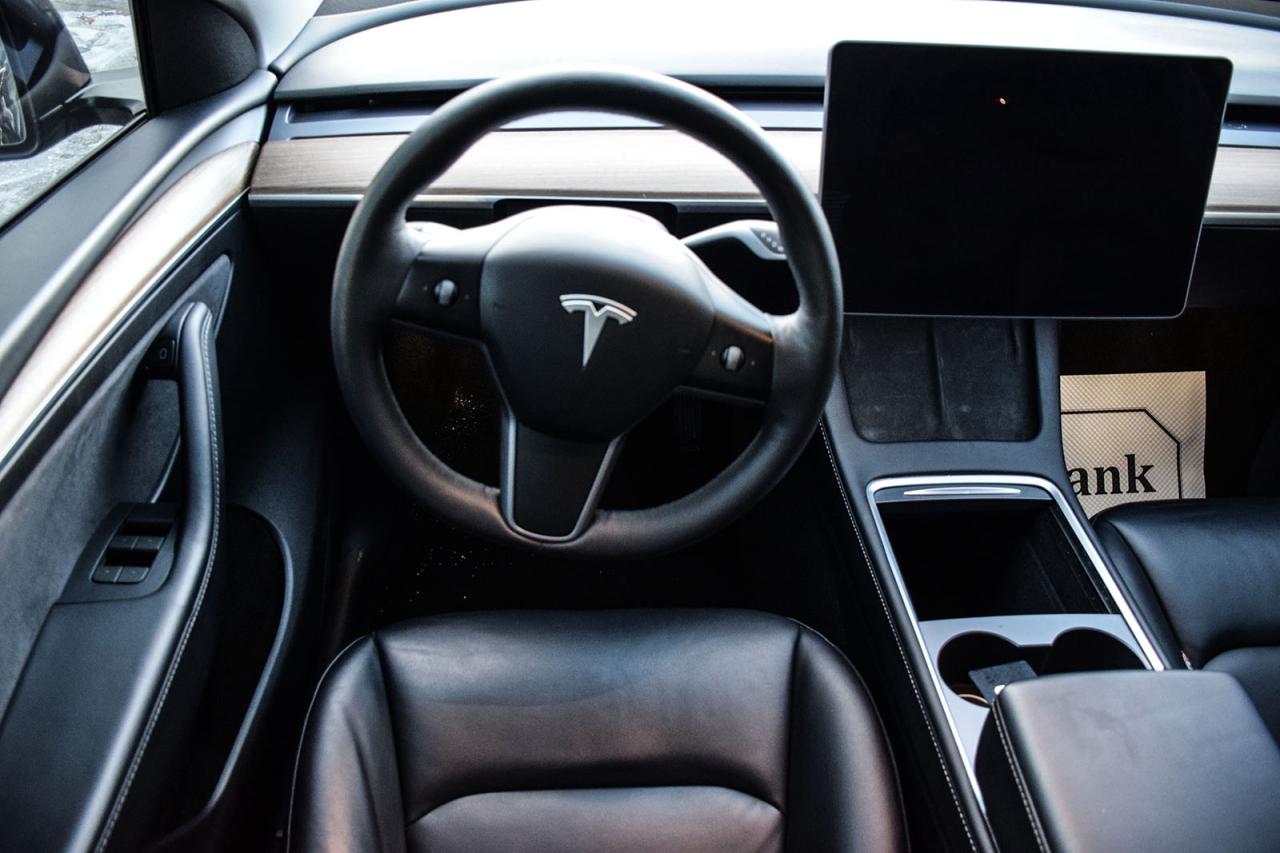 2024 Tesla Model Y STANDARD RANGE NO ACCIDENT AUTOPILOT Photo