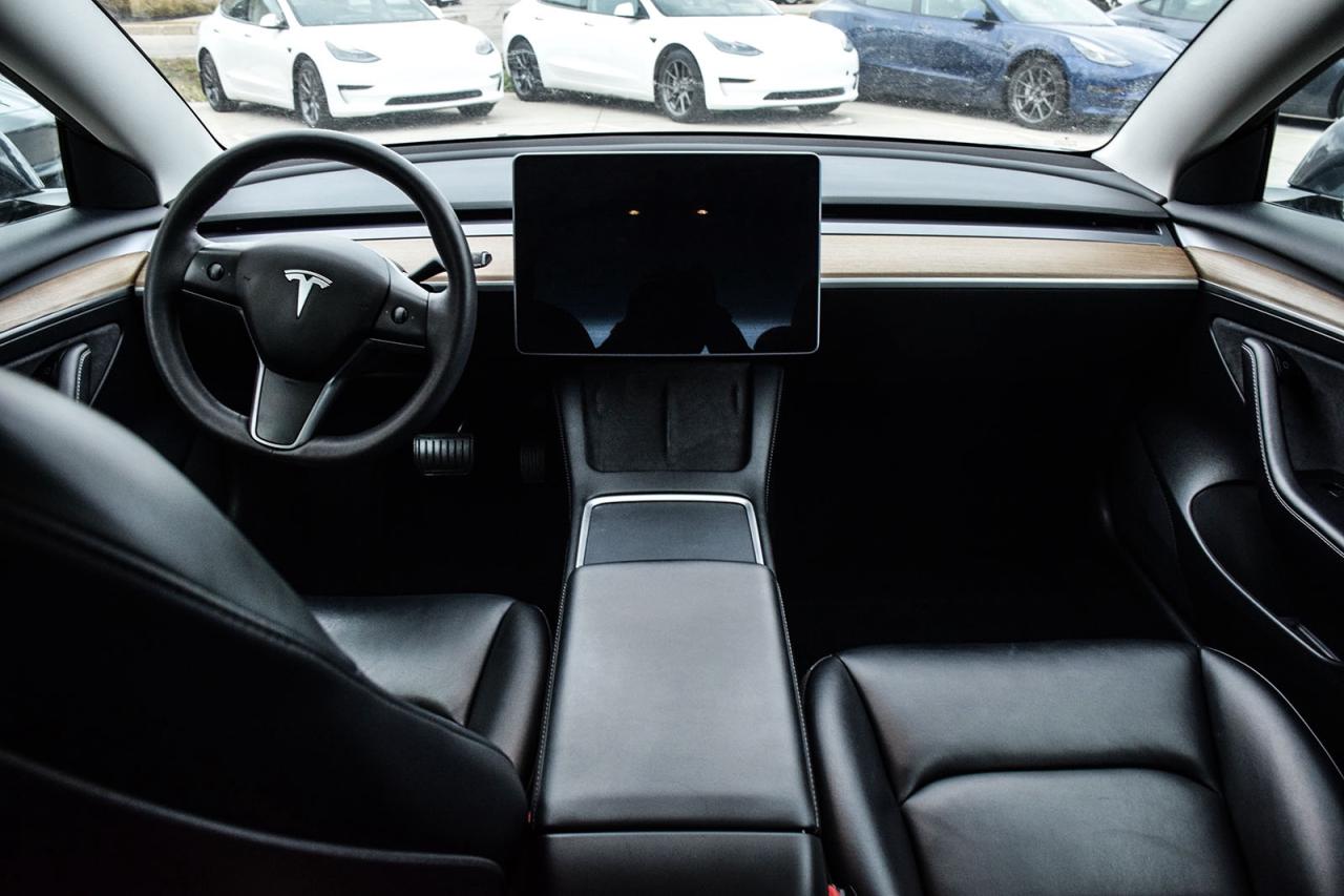 2023 Tesla Model 3 SRP RWD NO ACCIDENT AUTOPILOT BSM Photo