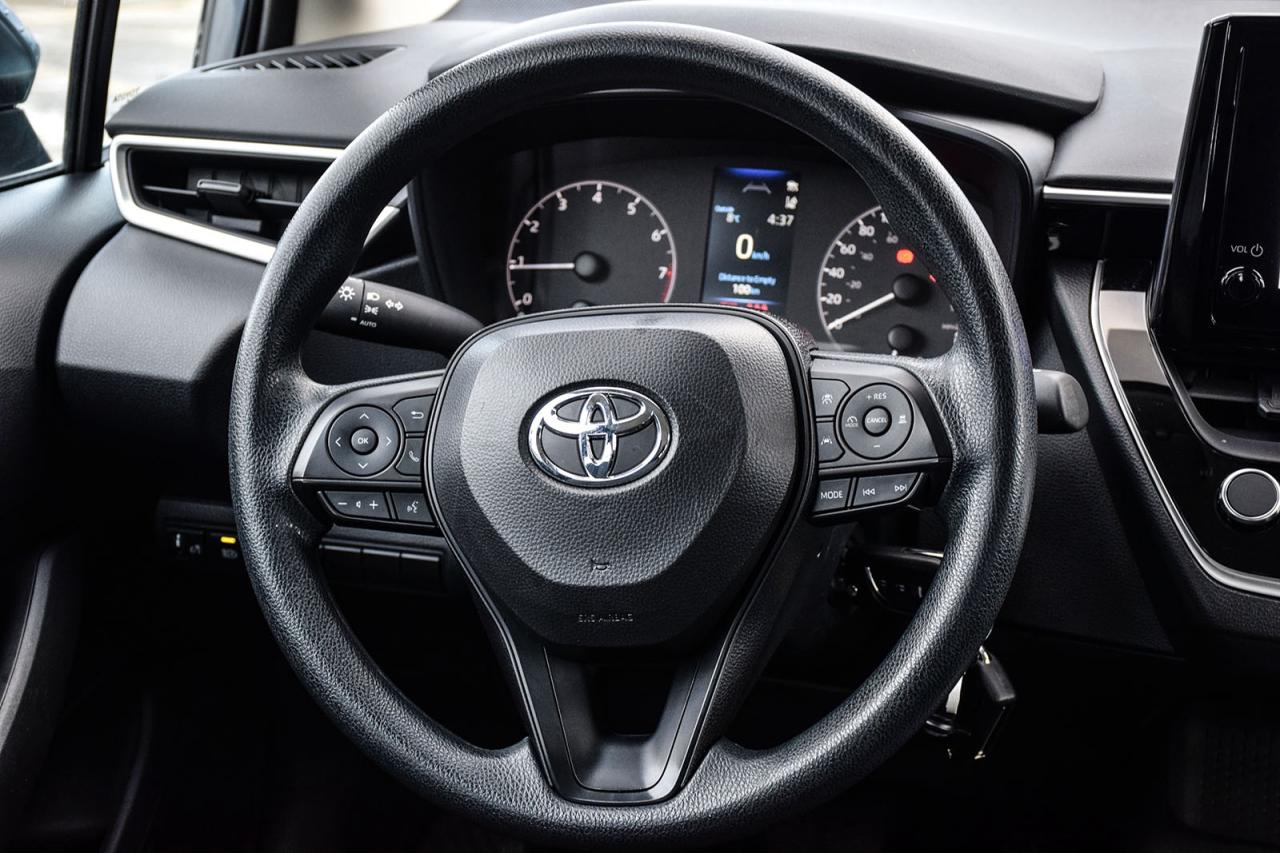 2024 Toyota Corolla LE TOYOTA SAFETY SENSE ADAPTIVE CRUISE Photo