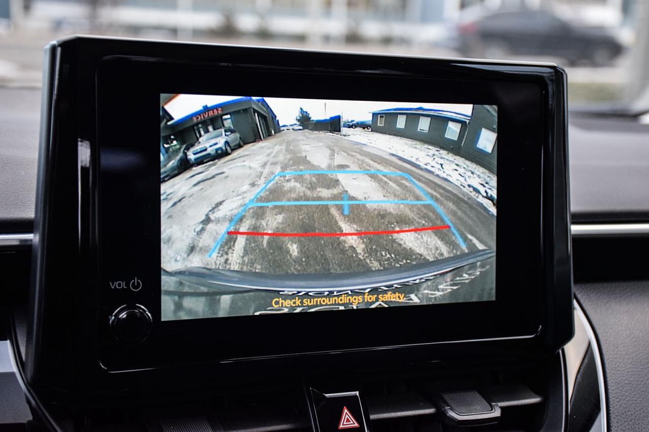 2024 Toyota Corolla LE TOYOTA SAFETY SENSE ADAPTIVE CRUISE Photo