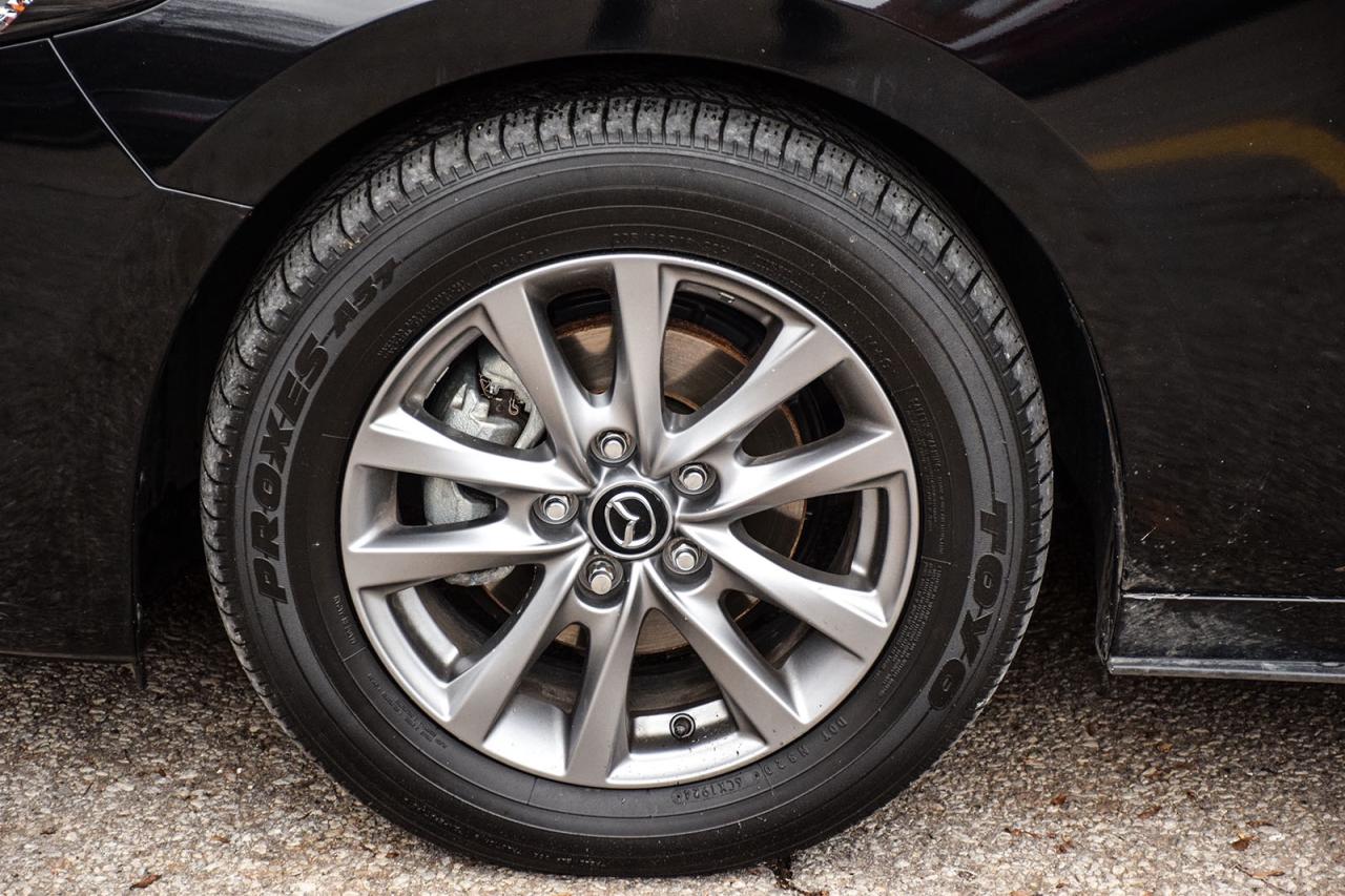 2025 Mazda MAZDA3 GS-L / NO ACCIDENT / SUNROOF / LEATHER/CARPLAY Photo