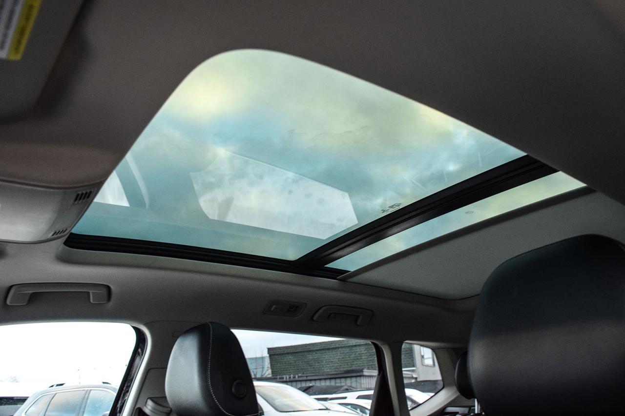 2022 Volkswagen Taos COMFORTLINE DIGITAL DASH PANO ROOF CARPLAY Photo