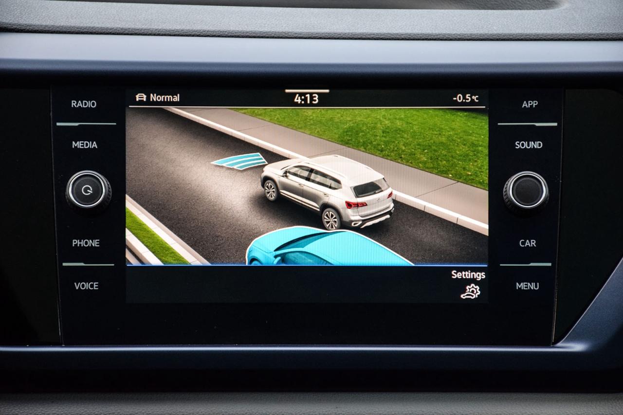 2022 Volkswagen Taos COMFORTLINE DIGITAL DASH PANO ROOF CARPLAY Photo