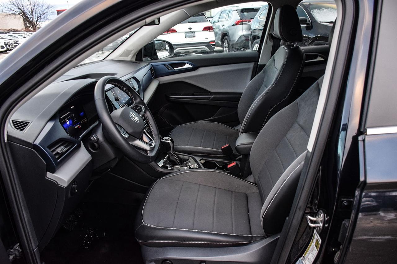 2022 Volkswagen Taos Comfortline AWD No Accident Digital Dash Panoroof Photo