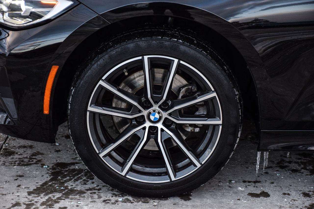 2022 BMW 3 Series 330i xDrive NO ACCIDENT DIGITAL COCKPIT SUNROOF Photo