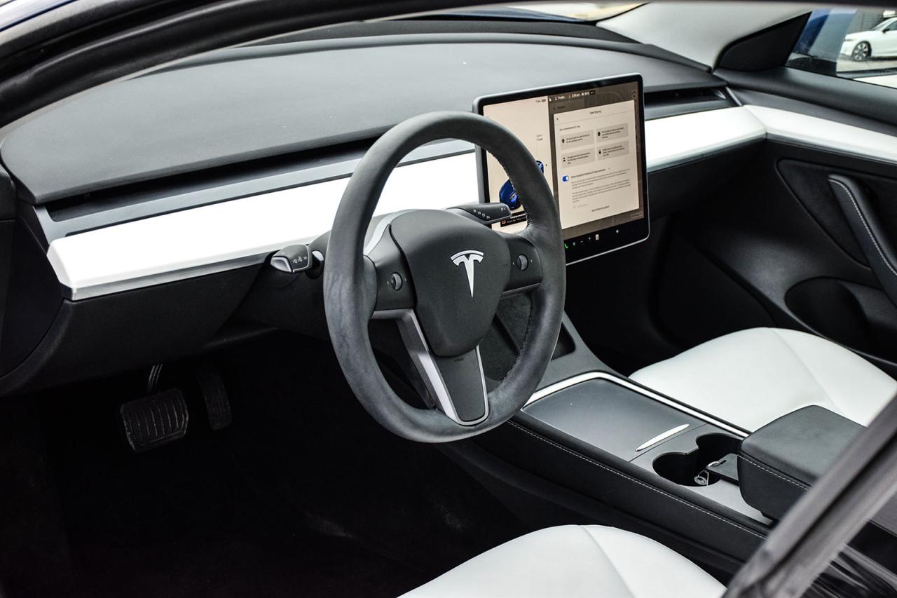 2022 Tesla Model 3 Standard Range No Accident Autopilot Leather Photo