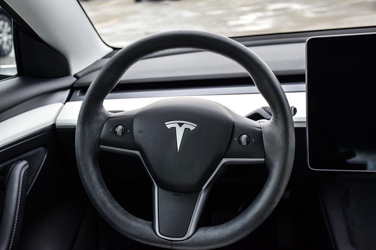 2022 Tesla Model 3 Standard Range No Accident Autopilot Leather Photo