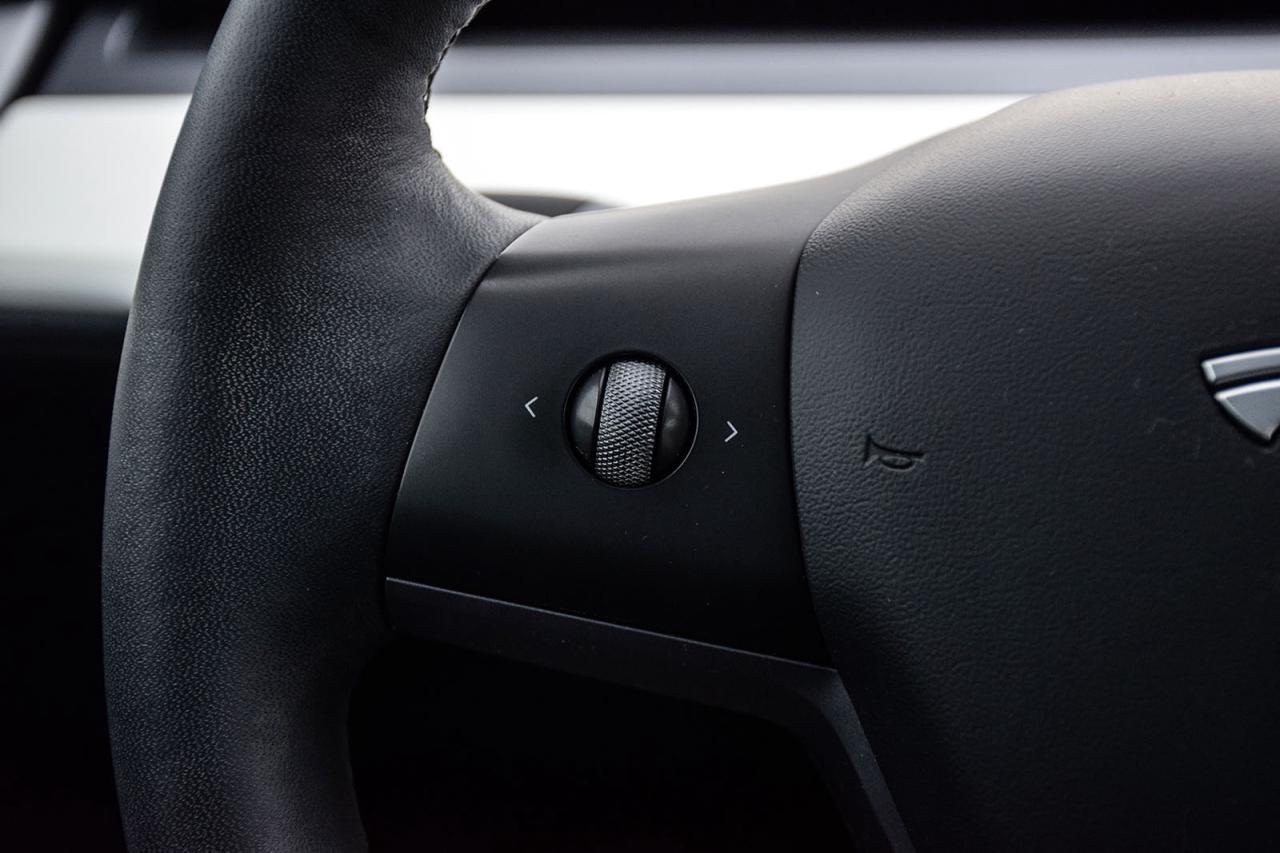 2022 Tesla Model 3 STANDARD RANGE NO ACCIDENT AUTOPILOT Photo