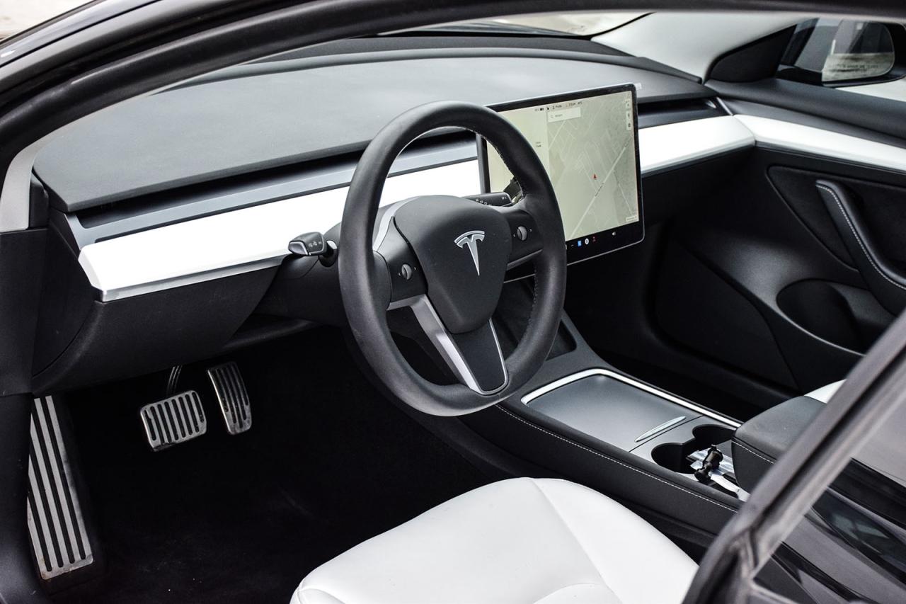 2022 Tesla Model 3 STANDARD RANGE NO ACCIDENT AUTOPILOT Photo