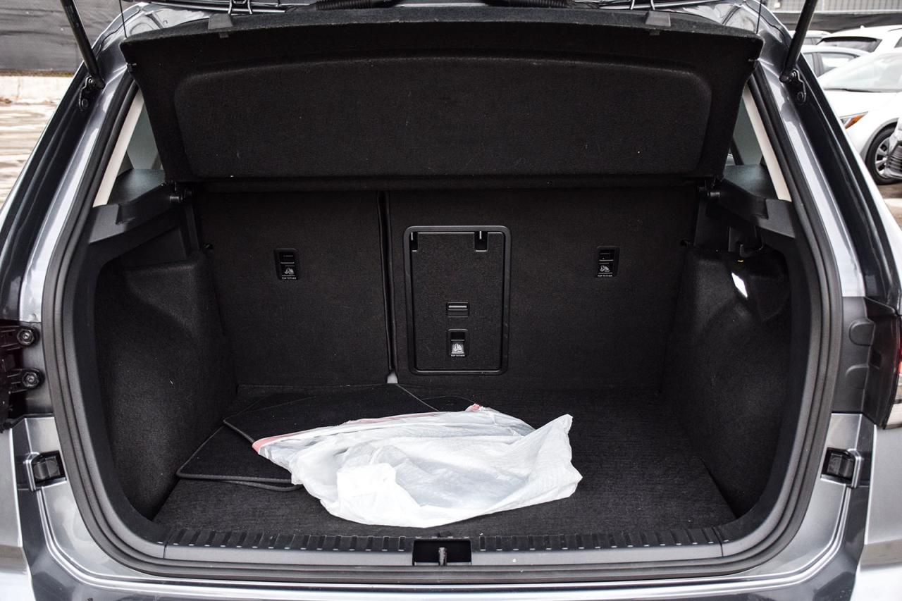 2025 Volkswagen Taos Trendline NO ACCIDENT BSM ADAPTIVE CRUISE Photo