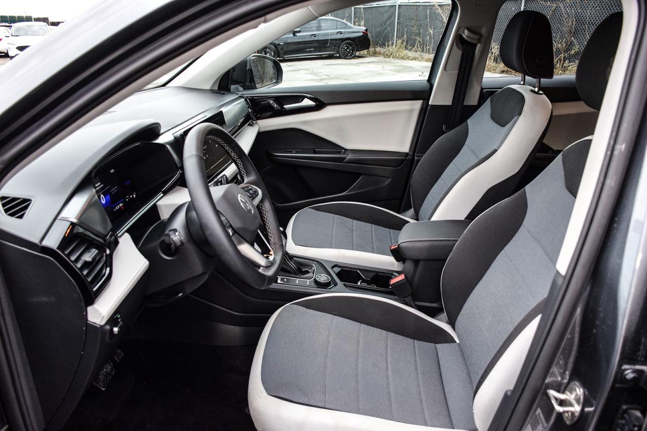 2025 Volkswagen Taos Trendline NO ACCIDENT BSM ADAPTIVE CRUISE Photo