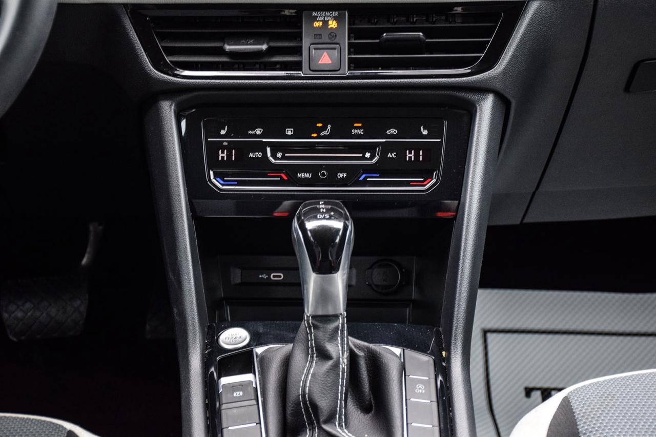 2025 Volkswagen Taos Trendline NO ACCIDENT BSM ADAPTIVE CRUISE Photo