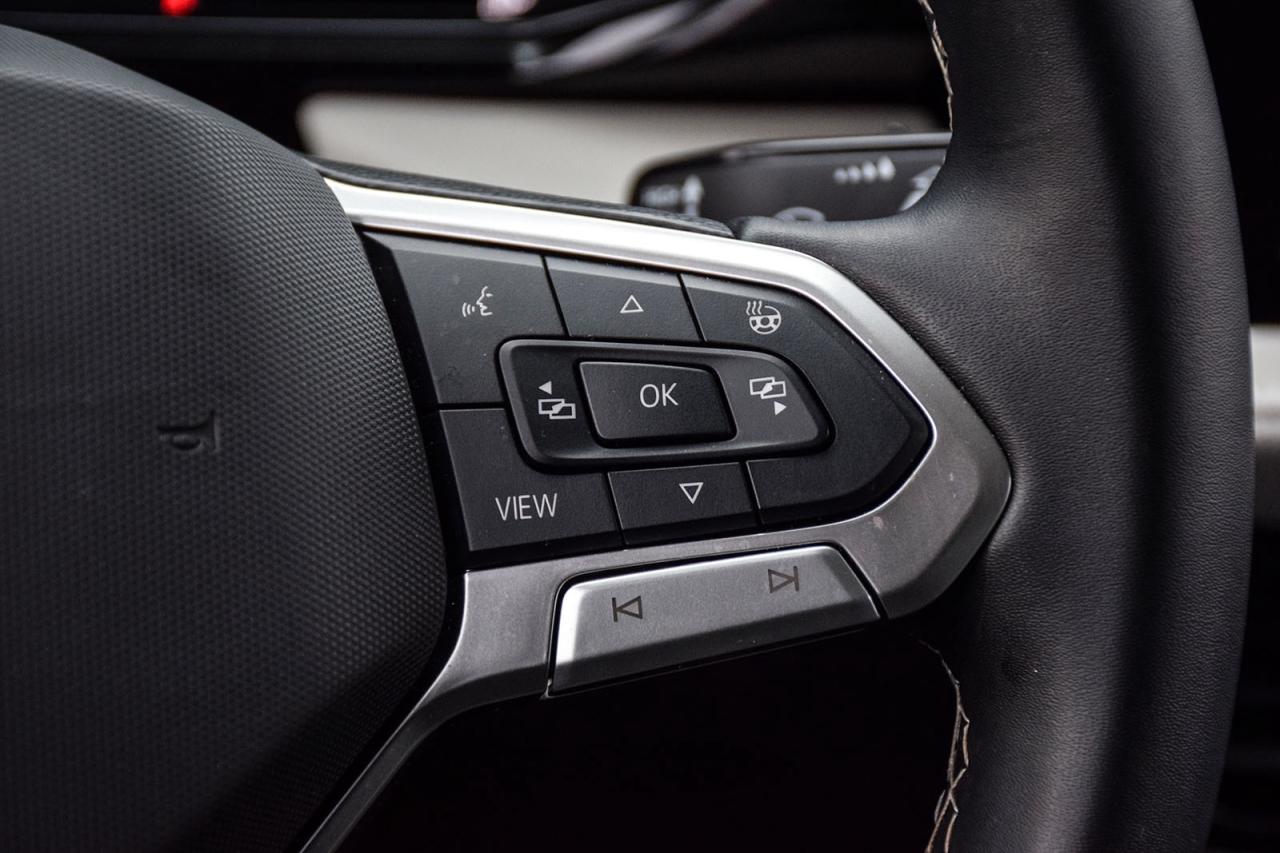 2025 Volkswagen Taos Trendline NO ACCIDENT BSM ADAPTIVE CRUISE Photo