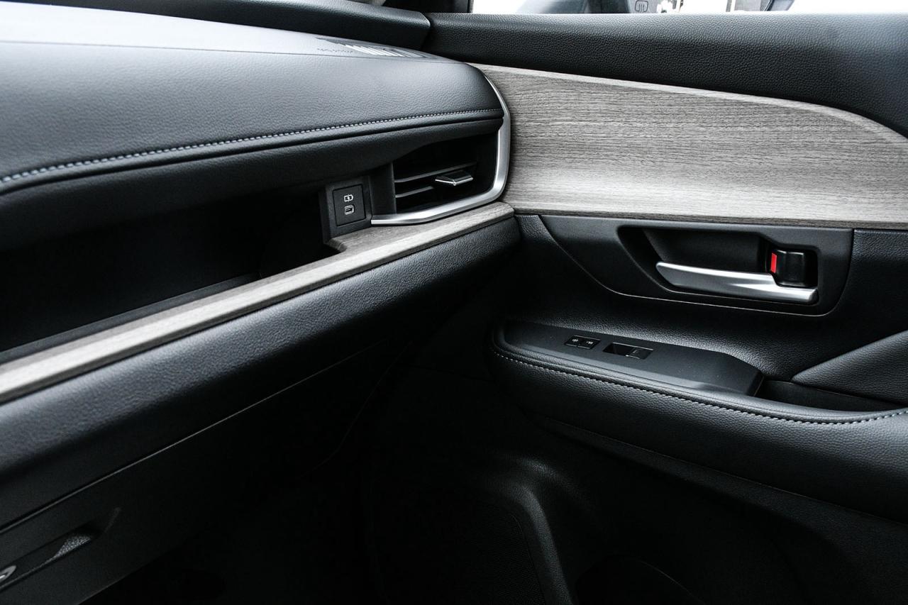 2026 Toyota Grand Highlander Hybrid Limited Photo