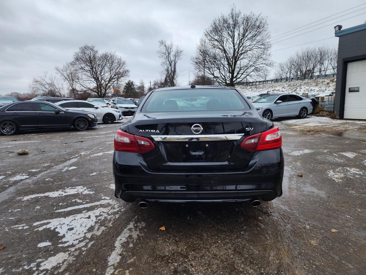 2018 Nissan Altima SV l Heated Seats l Remote Start l Reverse Cam Photo