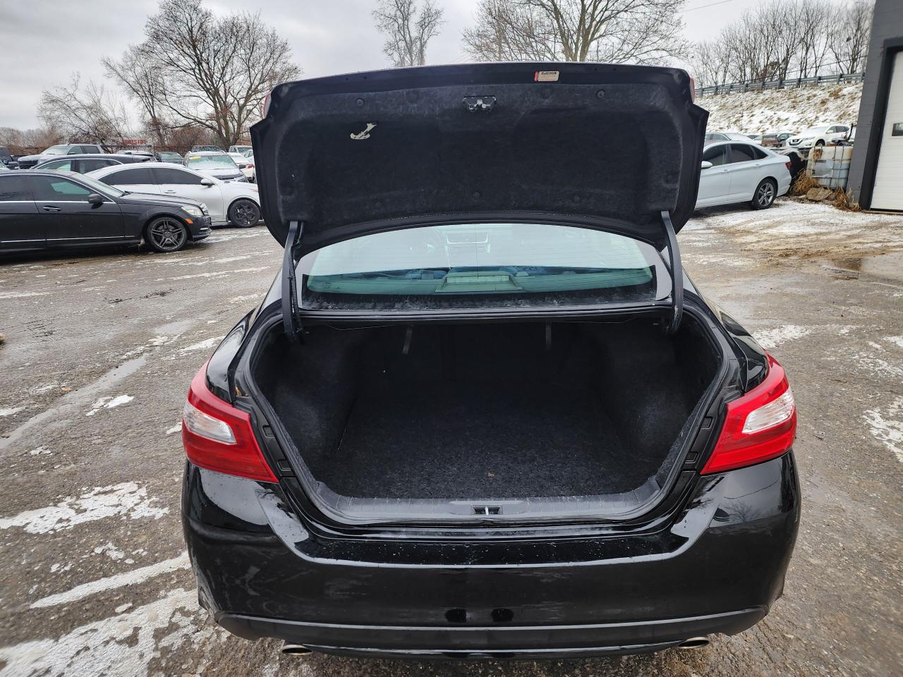 2018 Nissan Altima SV l Heated Seats l 6 MONTH WARRANTY Photo