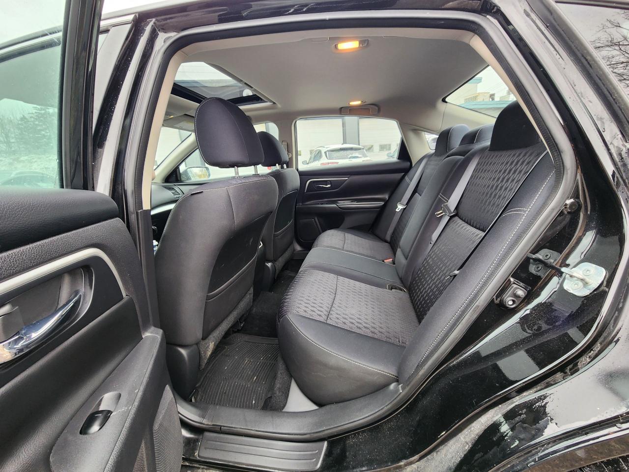 2018 Nissan Altima SV l Heated Seats l 6 MONTH WARRANTY Photo