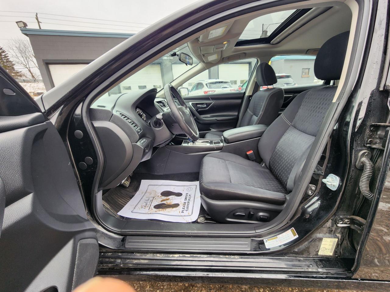 2018 Nissan Altima SV l Heated Seats l 6 MONTH WARRANTY Photo