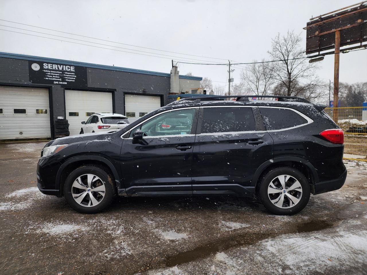 2019 Subaru ASCENT Touring l Clean Carfax l 7 Seater l Mint Condition Photo