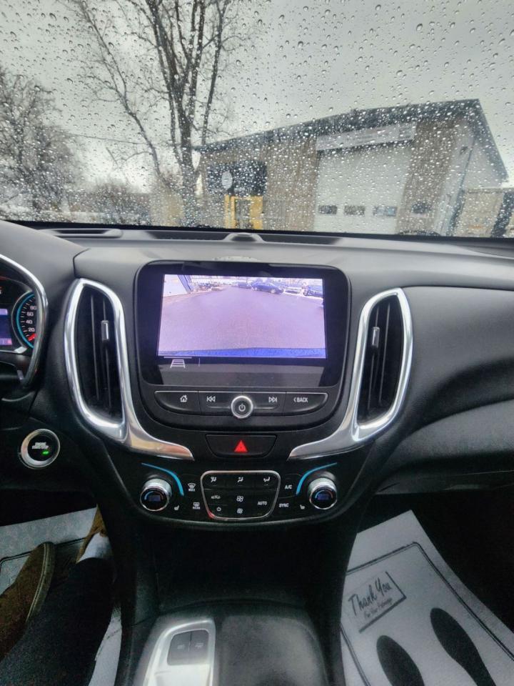 2020 Chevrolet Equinox LT l Clean Carfax l AWD l Remote Start l Low KM