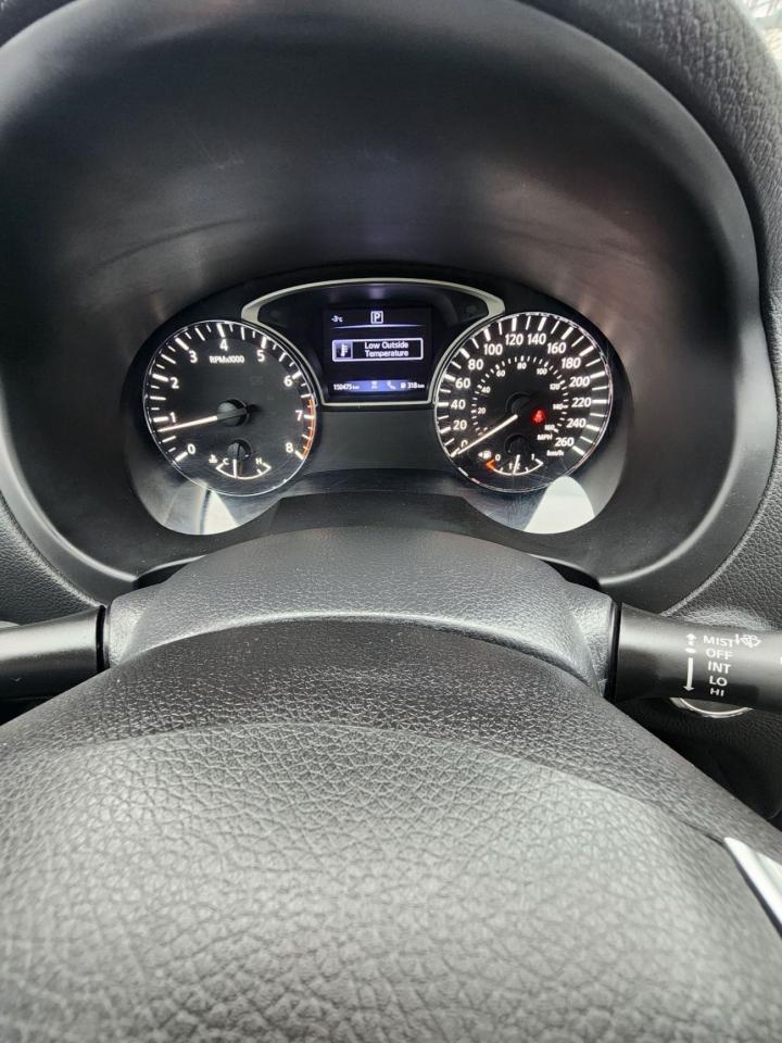 2018 Nissan Altima SV l Heated Seats l Remote Start l Reverse Cam